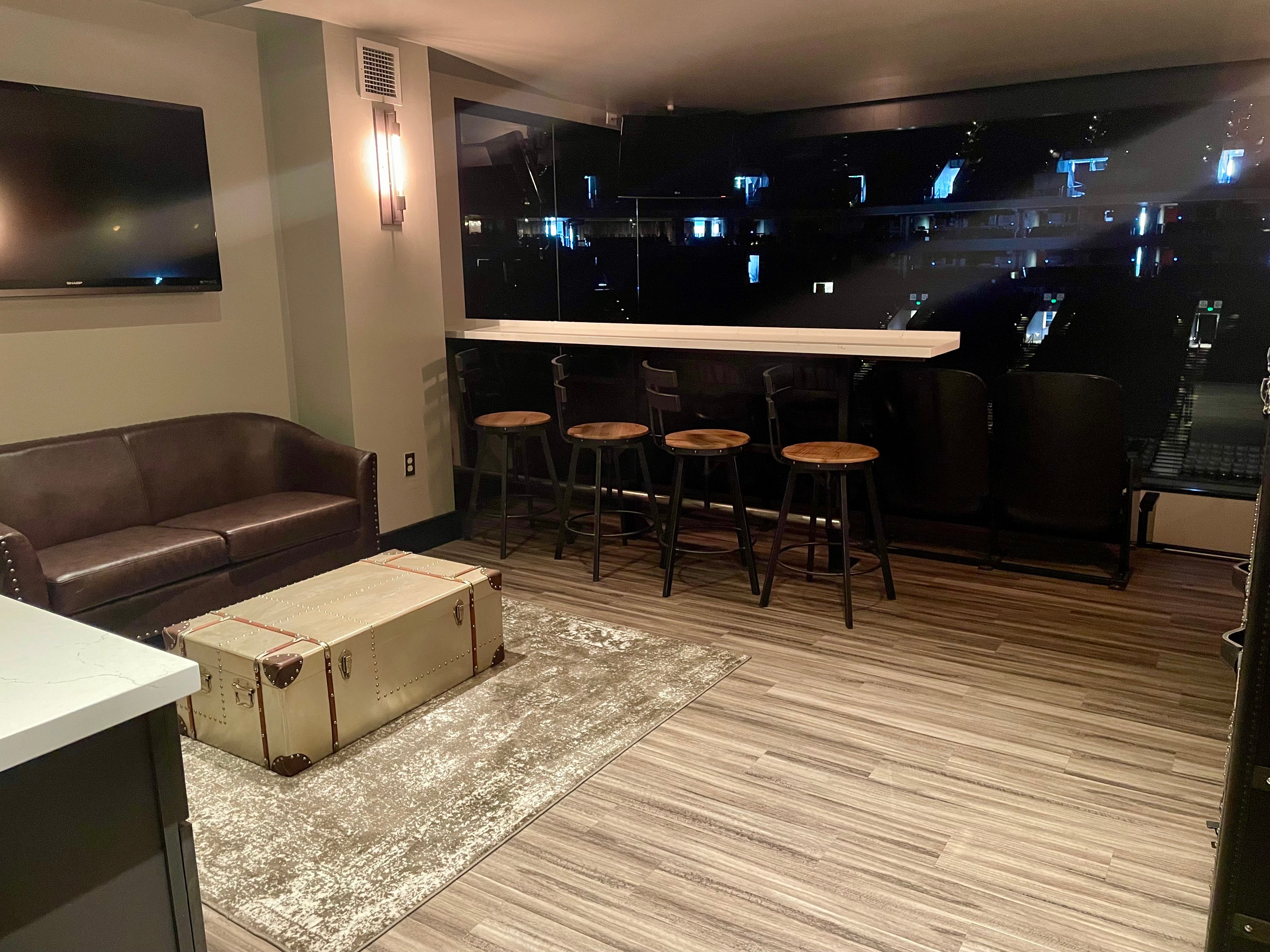 Suite Rentals, Tickets