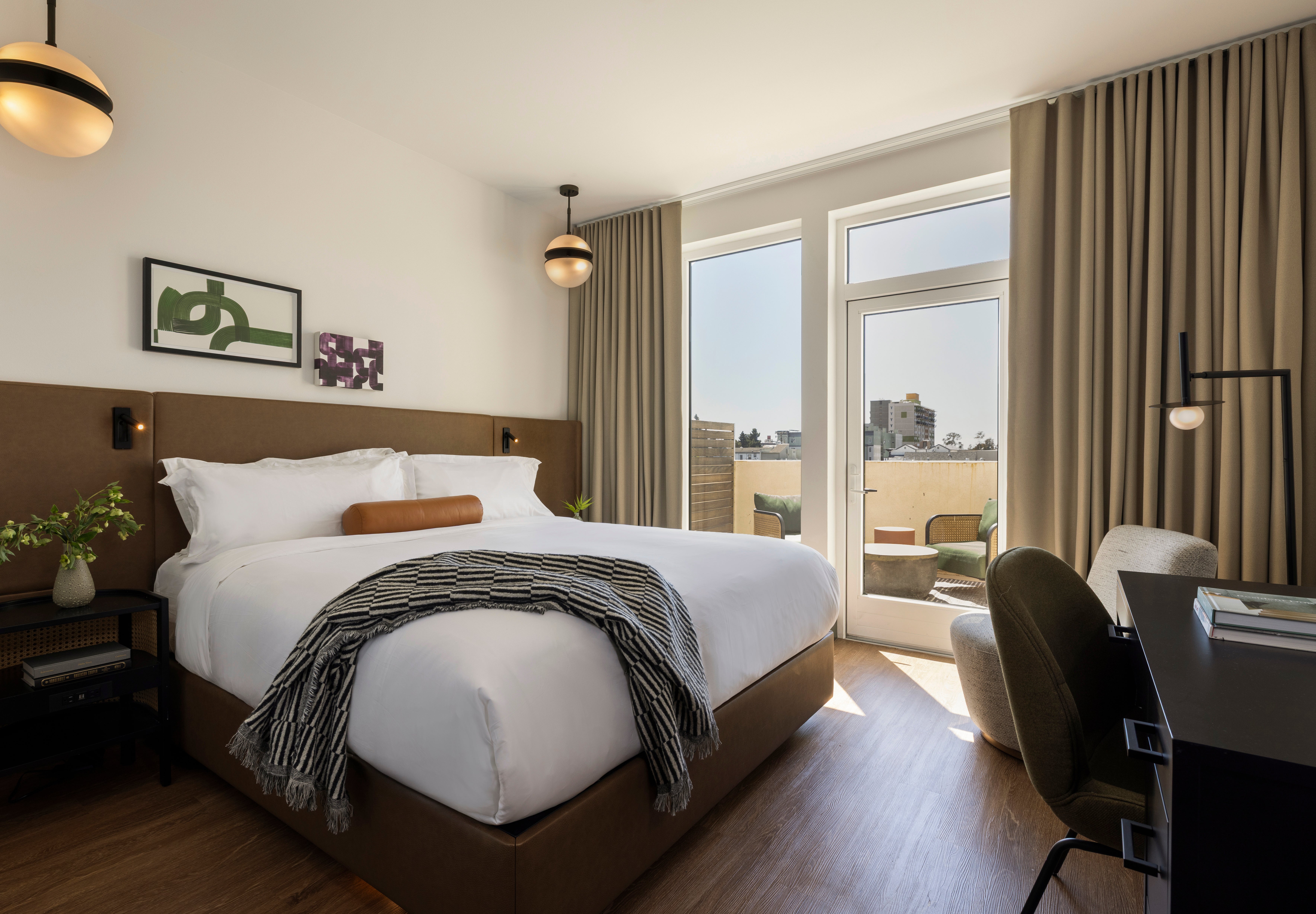 Terrace Guestroom at Kissel Uptown Oakland