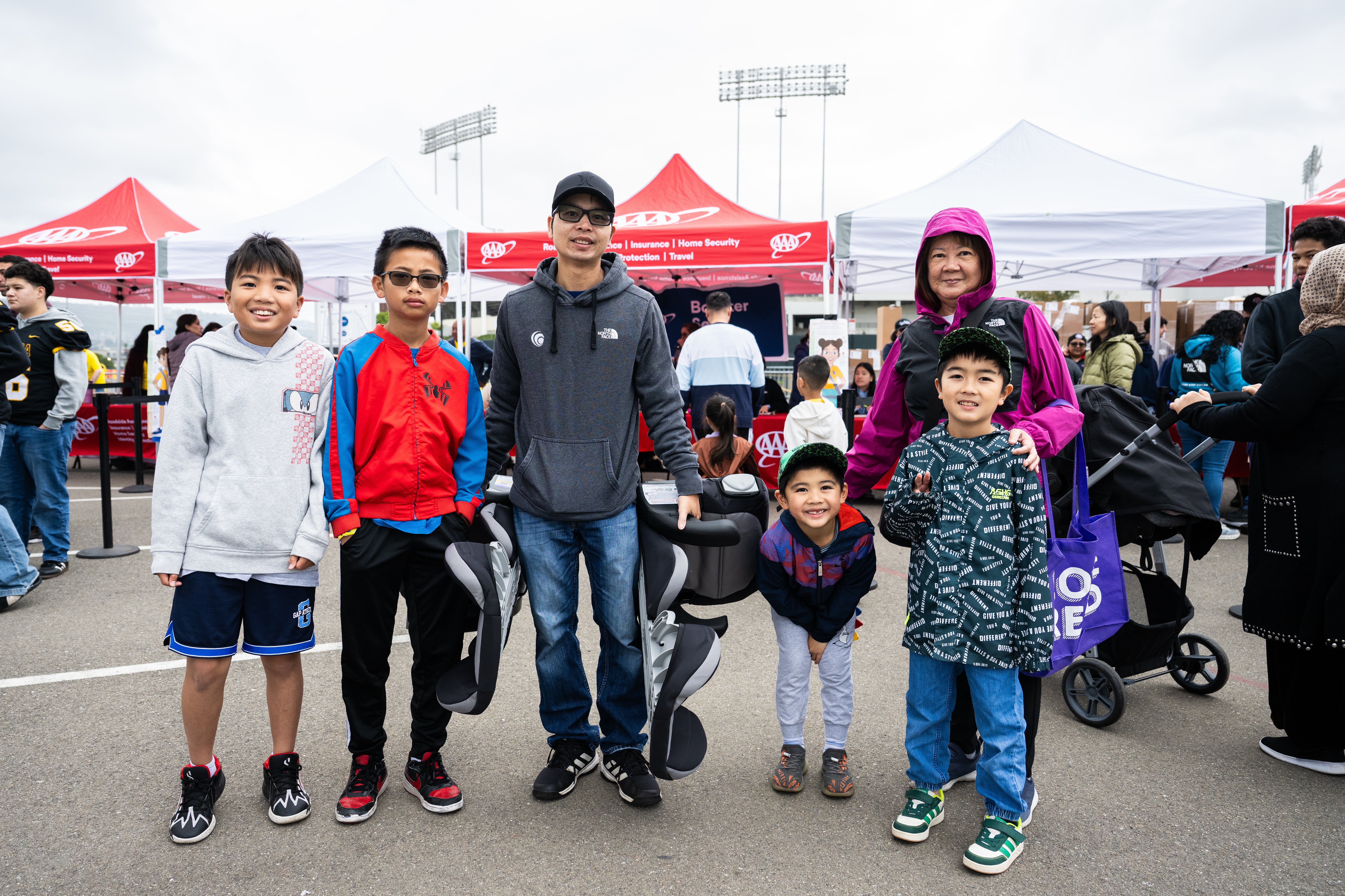 Tuite_SafeKidsDay_OaklandArena_042526-9 (1).jpg